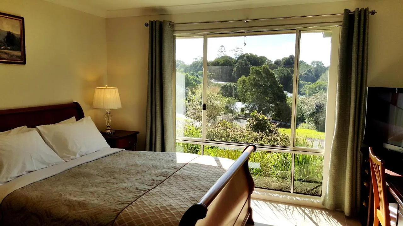 My Sanctuary In Maleny Bed & Breakfast